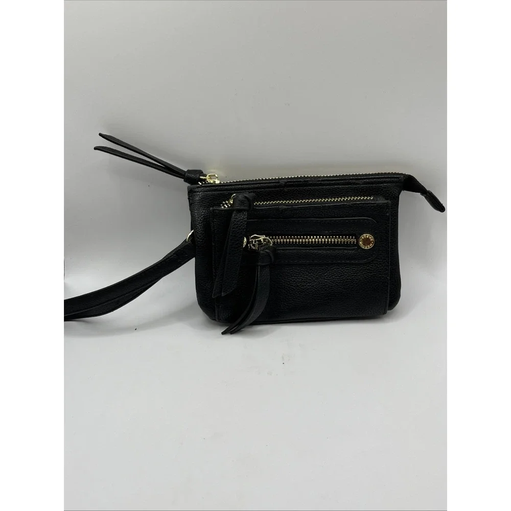 Steve Madden Black Faux Leather Wristlet Pouch Purse Handbag‎ Used